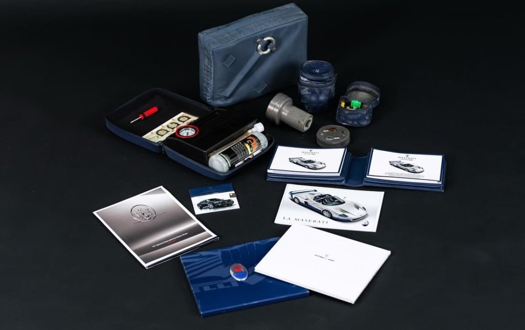 Maserati MC12 Tool Kit and Manual Set